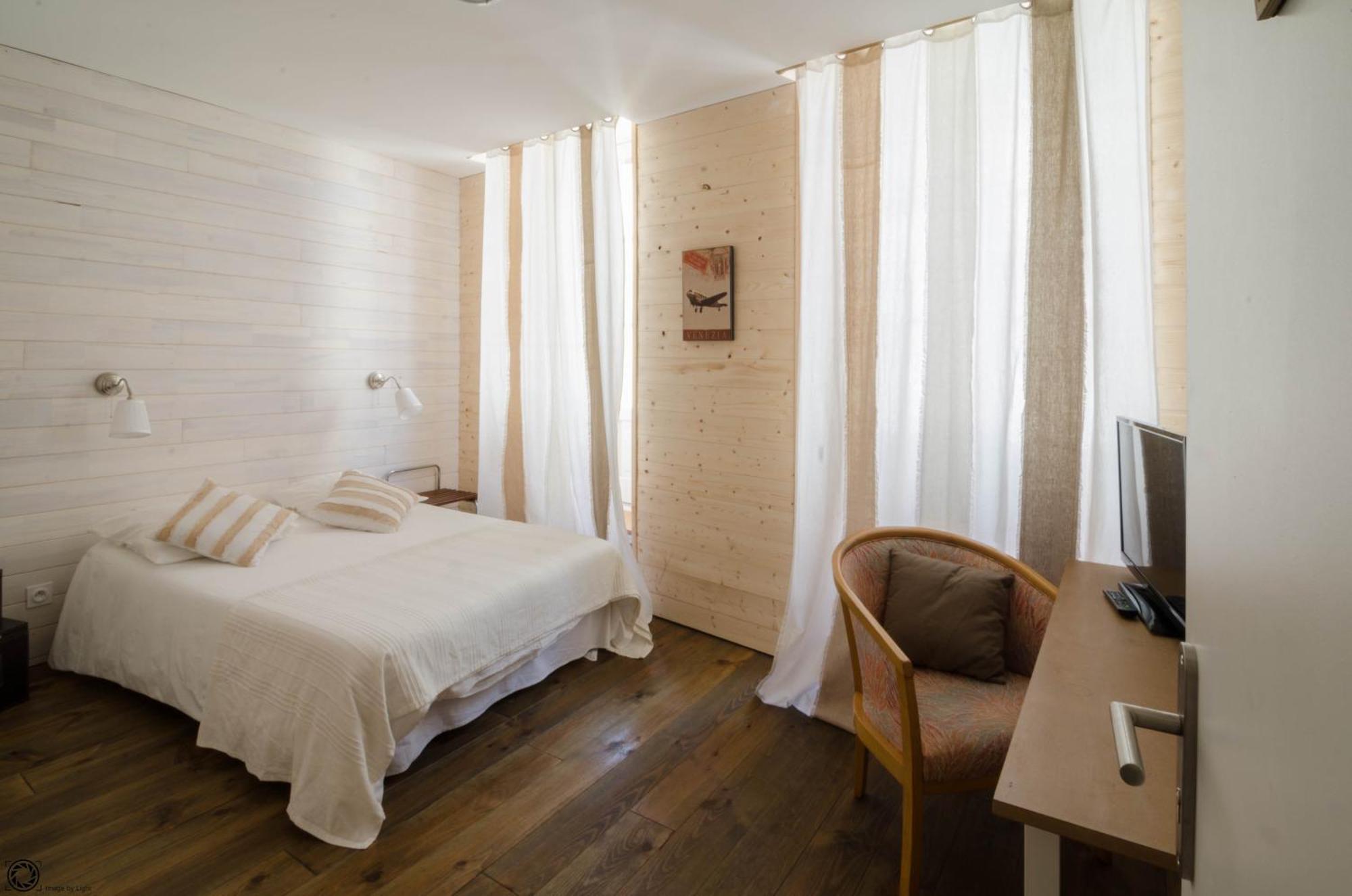 Hotel De La Gare Bayonne Esterno foto